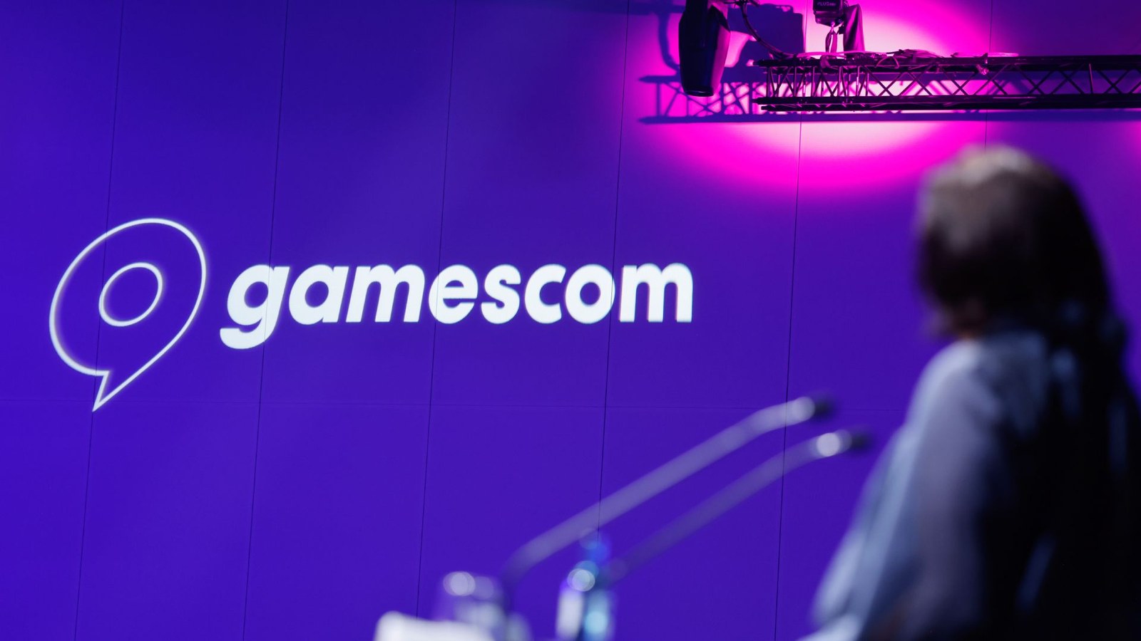 Gamescom Thefts Spark Outrage as CD Projekt Red Offers Support to Affected Developers