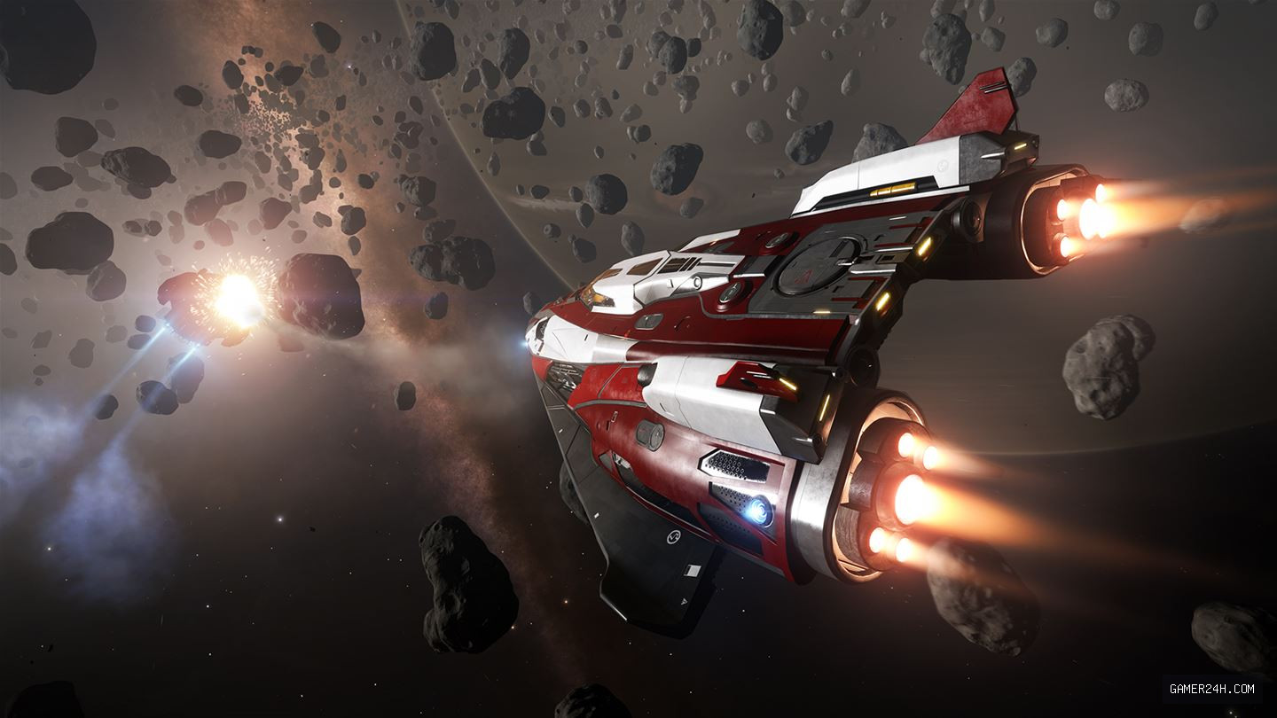 Elite Dangerous - Game Overview & History