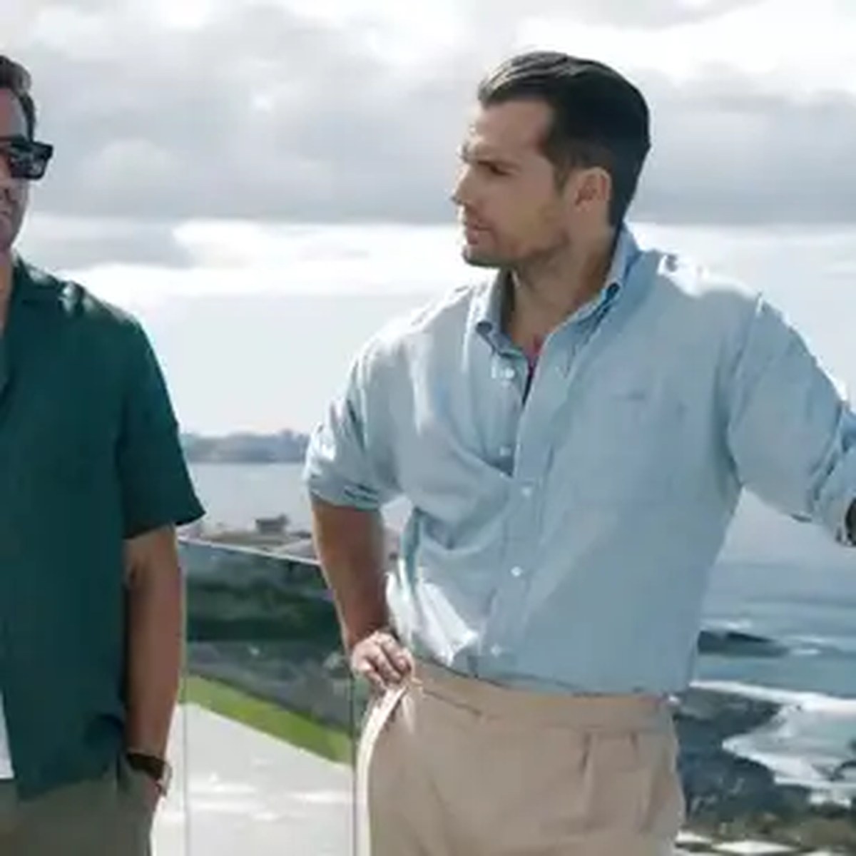 jake gyllenhaal henry cavill in the grey-1