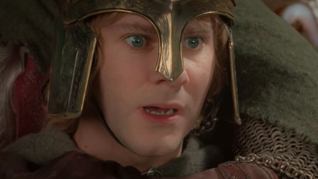 Relive the Magic: Extended Lord of the Rings Trilogy Now on Sale!