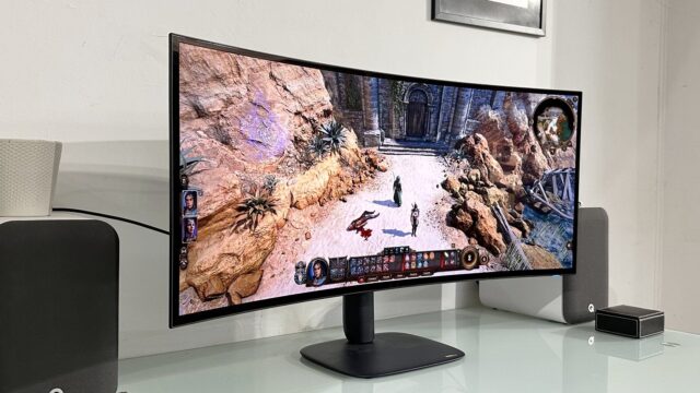 Alienware’s 39-inch OLED: A Gamer’s Dream or a Reddit Nightmare?