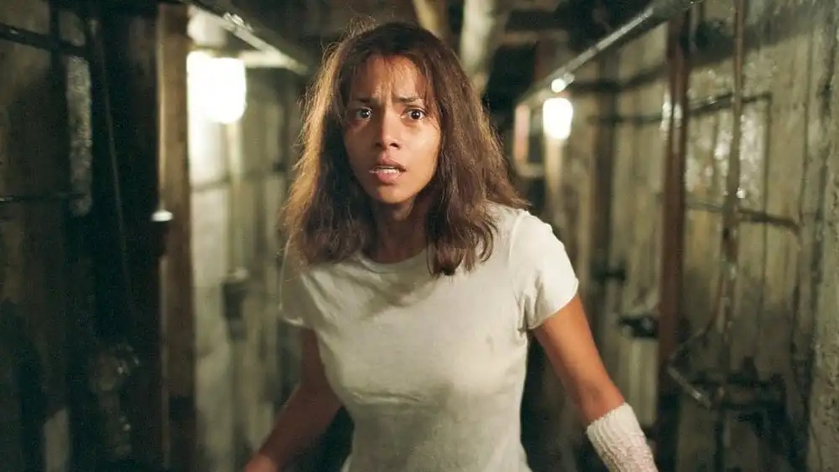 Halle-Berry-Gothika-2003
