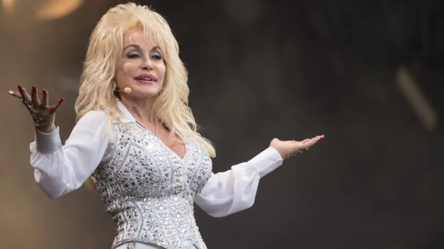 Dolly Parton’s Passing Casts a Shadow Over Gamescom, Even in the Realm of Gaming