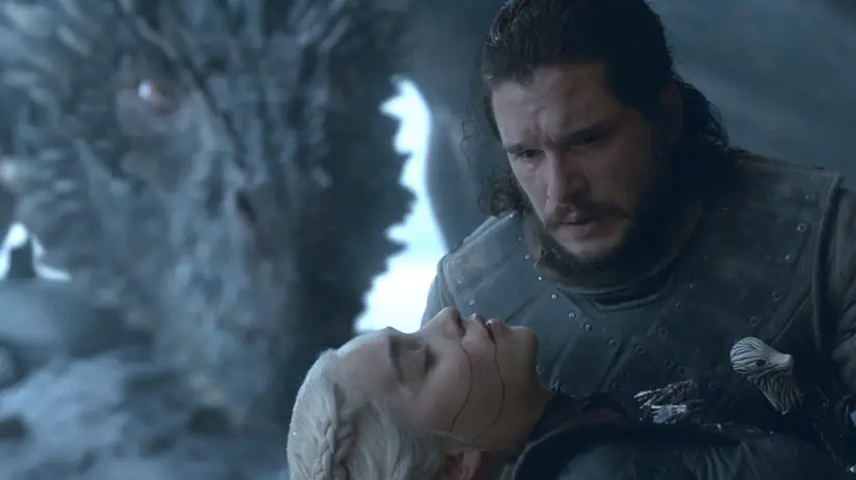 jon snow kills daenerys targaryen in game of thrones series finale