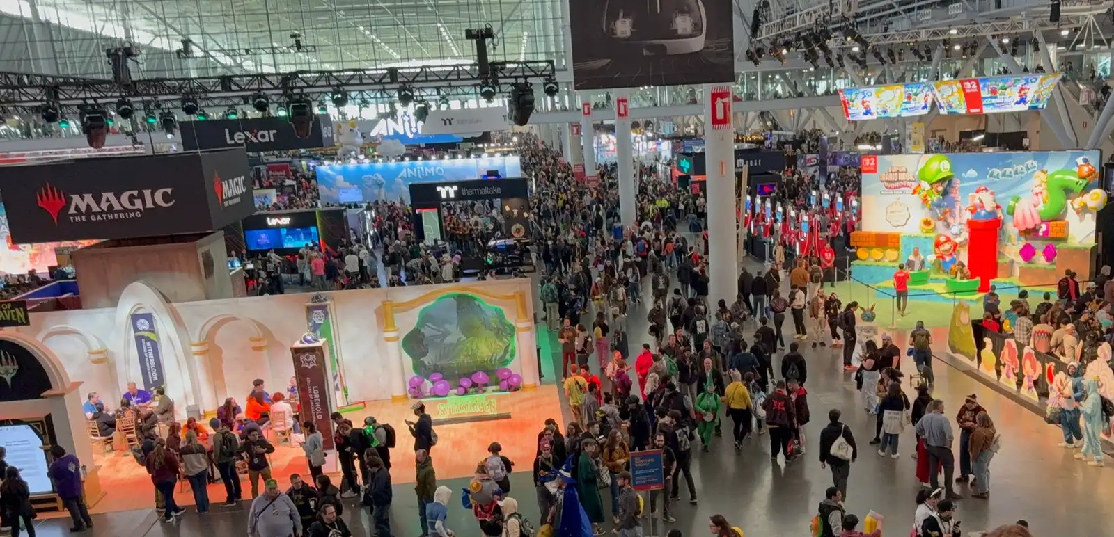 pax east wide