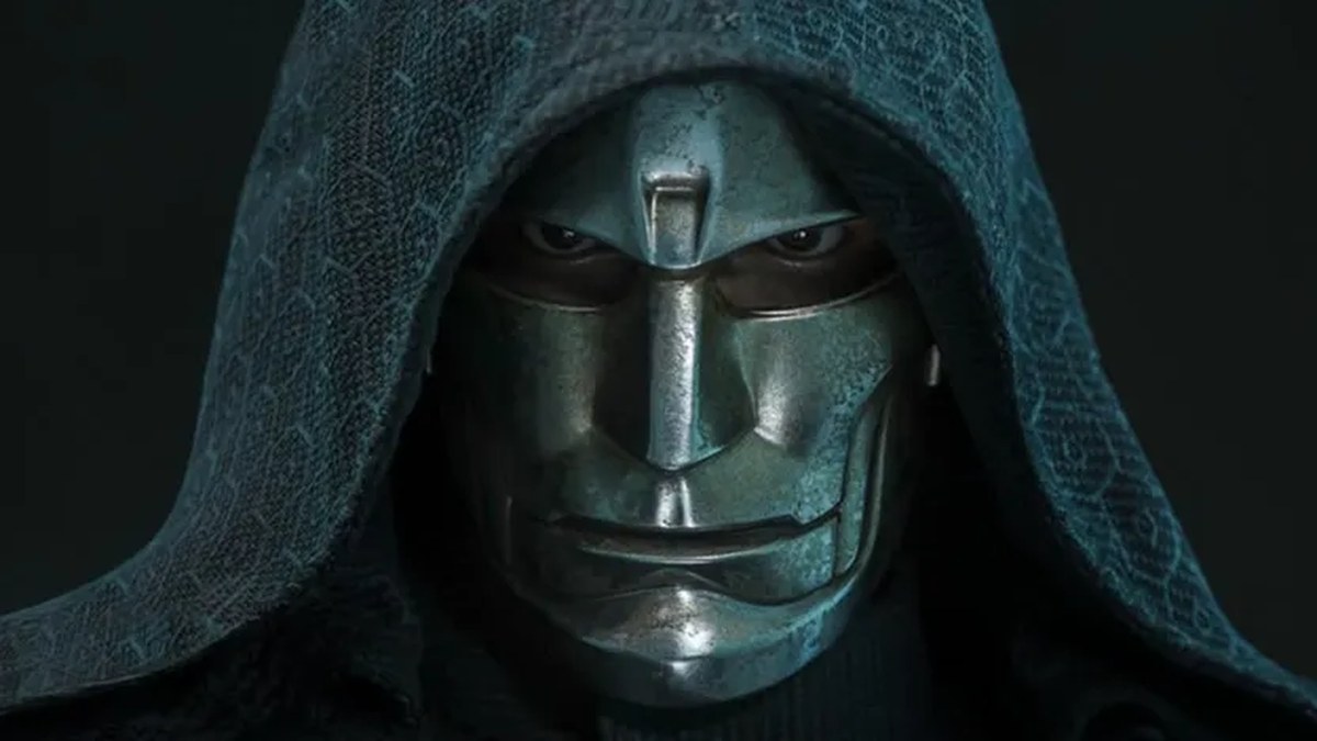 Click through to see images of Hot Toys' Victor von Doom figure from Avengers: Doomsday.