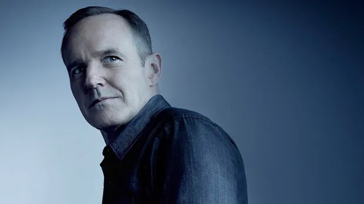 Here's a quick cataloguing of Phil Coulson' close calls, comebacks, and upgrades. All the times Phil's been resurrected. Returned to us from beyond. Yanked back from the Big Dark. You get the idea. 