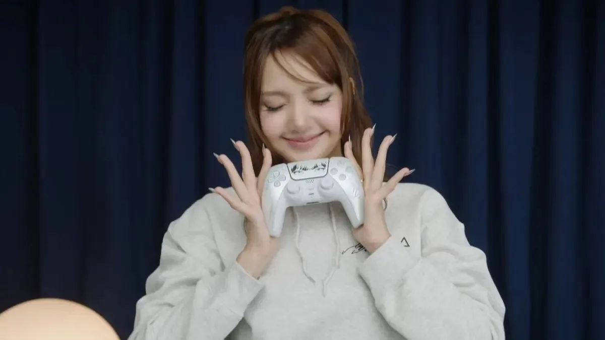 Lisa holding a controller