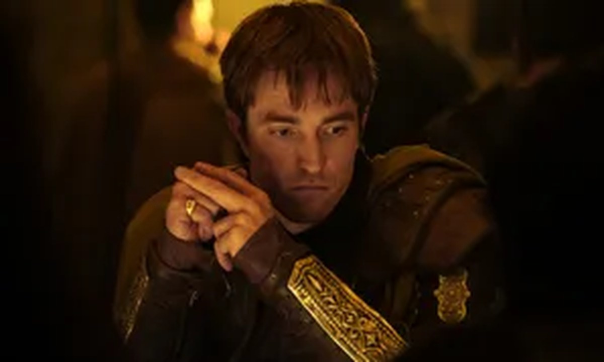 Robert Pattinson as Antinous
<br><br>
Robert Pattinson, who starred alongside John David Washington in Nolan’s Tenet, plays the chief suitor, Antinous. As the second trailer indicates, Antinous has it out for Telemachus, who he sees as standing in his way to getting to Penelope -- and Odysseus' inheritance. Too bad for Antinous that Odysseus is far from dead...
