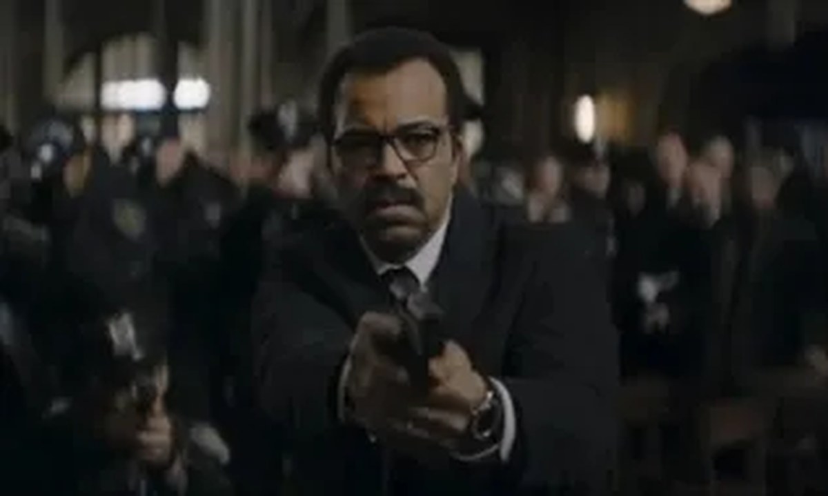 Jeffrey Wright will return as Jim Gordon.