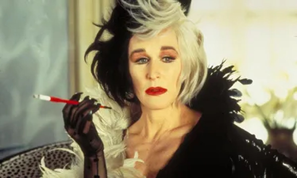 9. 101 Dalmations (1996)<p>

Disney had a runaway hit on its hands in the mid-'90s when Oscar-winner Glenn Close donned black and white hair as crazed canine coveter Cruella de Vil for a 101 Dalmatians remake. Using early-stages CGI to enhance this doggone adventure (but without making the dogs talk like in the original movie), 101 Dalmatians was the toast of the holiday movie season in 1996. Geared more for kids, making it a bit of a grind for grownups, 101 Dalmatians was a slapdash display of slapstick upgraded by Close's kooky go-for-broke (Golden Globe-nominated) performance.
